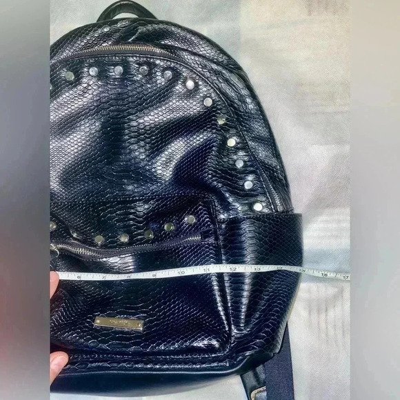 🌸 Nine West 🌸 backpack 🎒  faux leather 🌸 - Picture 2 of 5